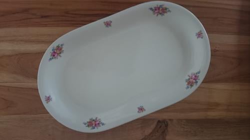 Vintage Bavaria schaal met bloemendessin ca. 34 x 20,5 cm