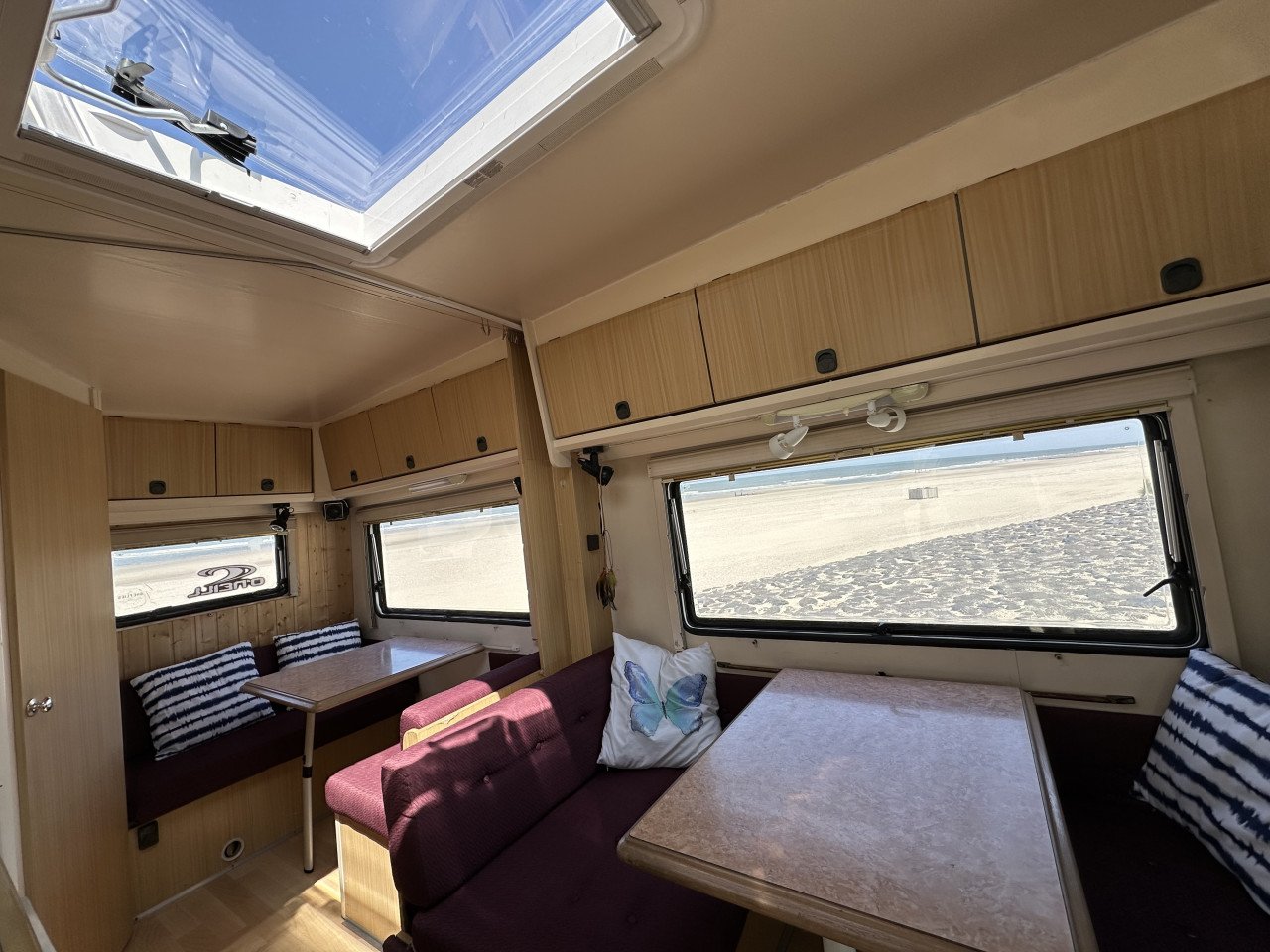 Camper