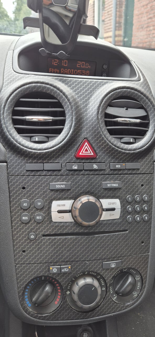 Opel corsa 1.3 cdti uit 2010 met jaar apk