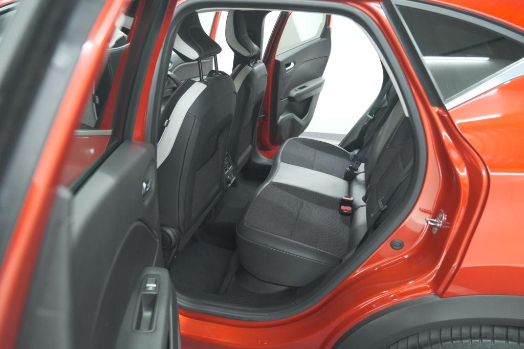 Renault Captur 1.6 e-tech full hybrid 145 techno | camera | parkeersensoren