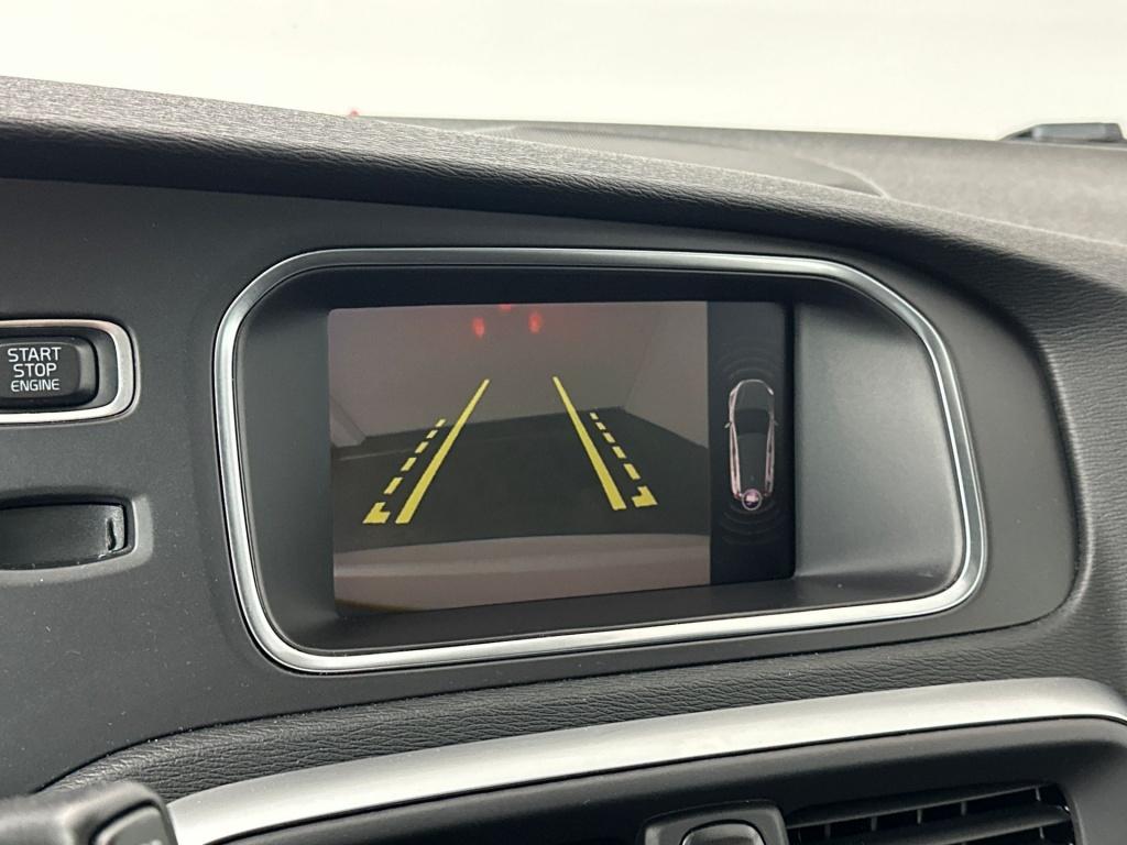Volvo V40 t3 153pk aut6 polar+ sport| pano| camera| h&k sound| dab+
