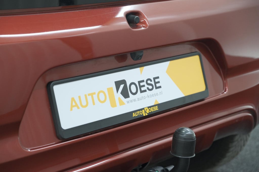 Peugeot 108 1.0 e-vti allure top! | elektrisch vouwdak | trekhaak | camera 