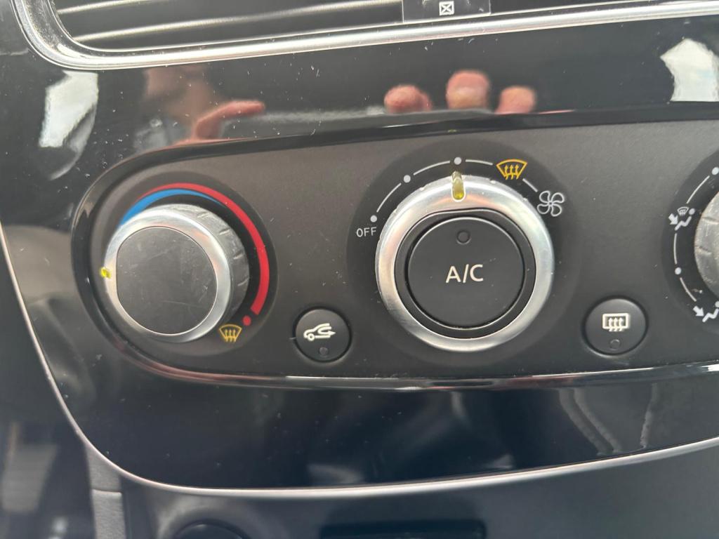 Renault Clio energy tce limited