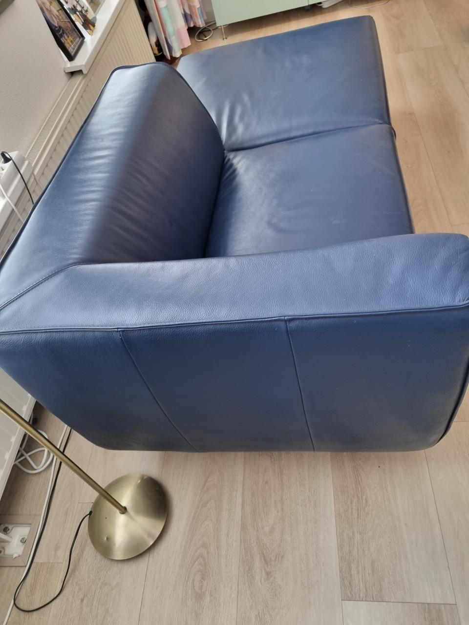 Blauwe leren bank/ divan van Montel