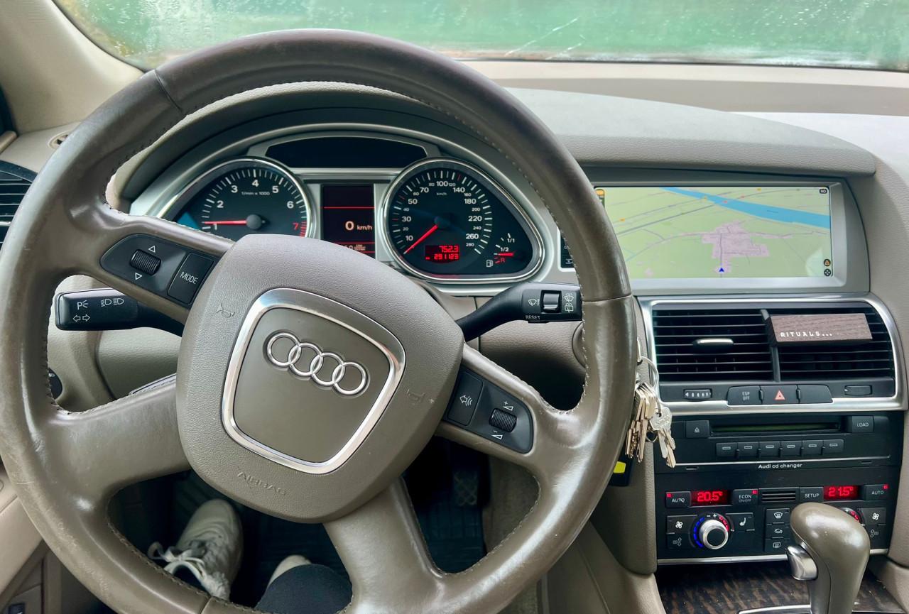 Audi Q7 4.2 FSi (5+2) met veel opties