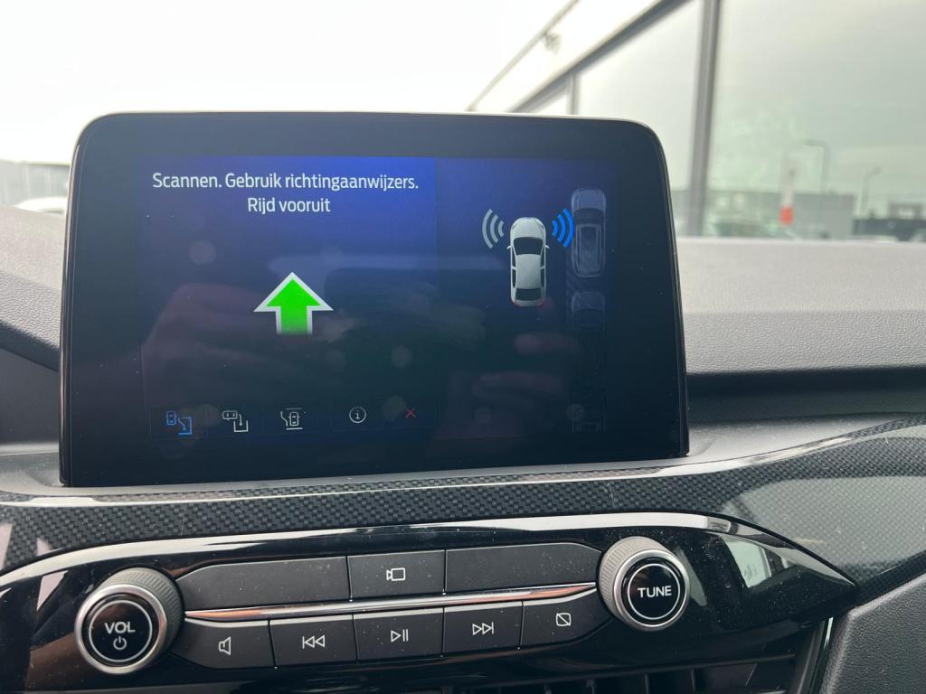 Ford Kuga 2.5 phev e-cvt 225pk st-line x , winterpakket , carplay , adaptiv
