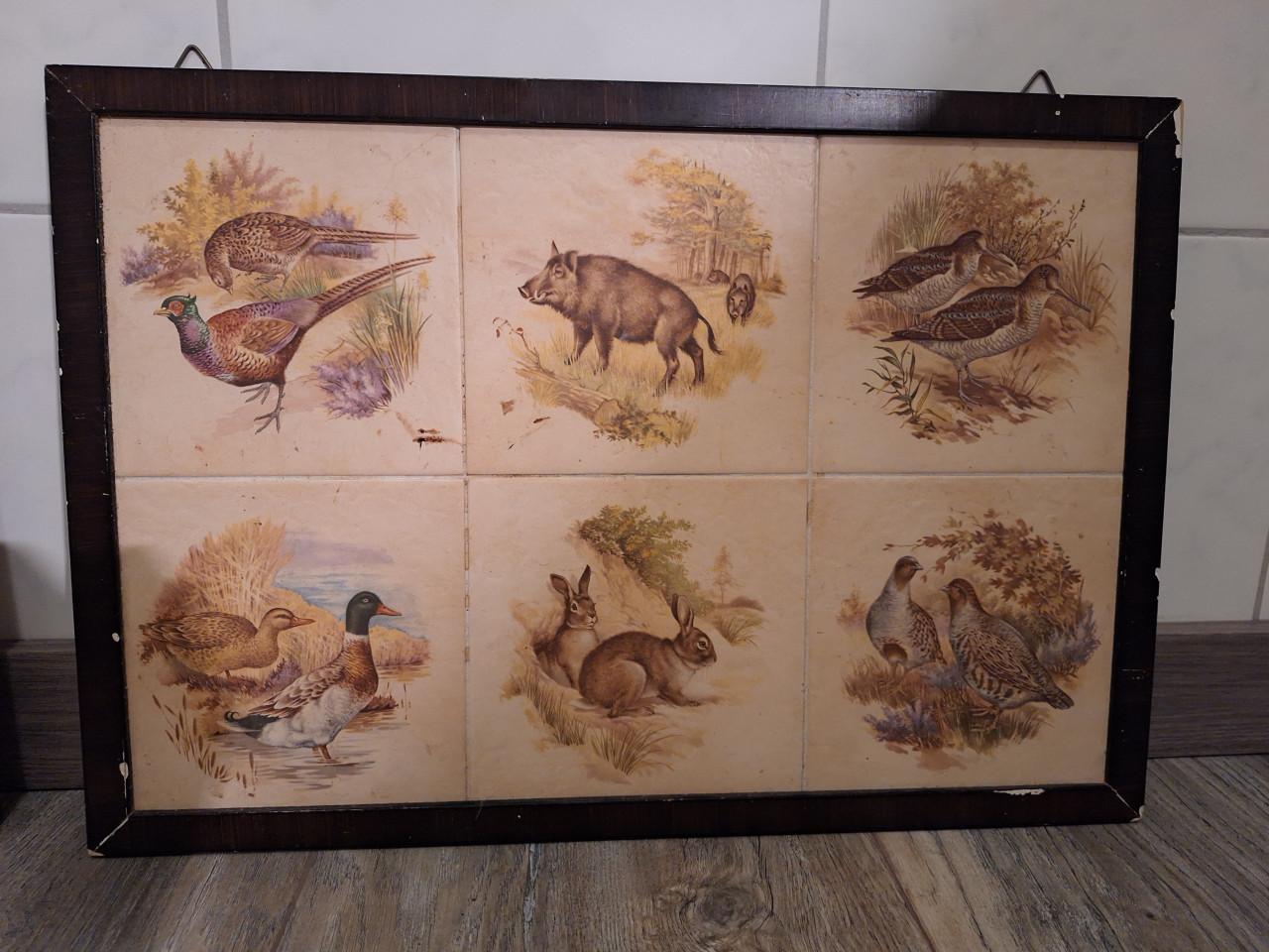 Tegeltjes ingelijst.  Retro item