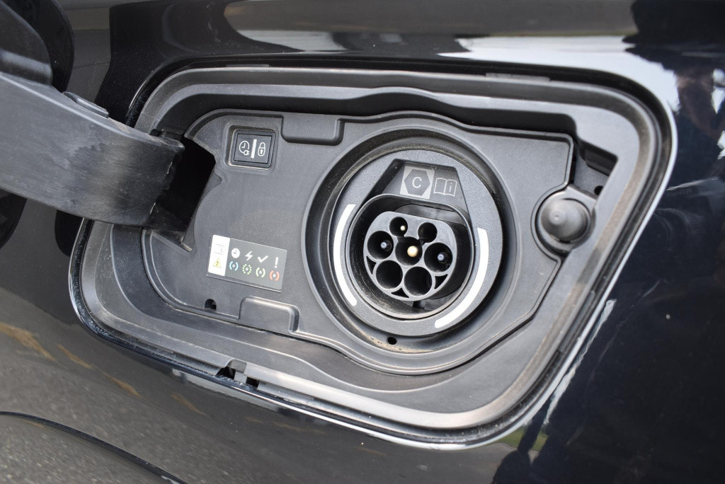 Opel Grandland 1.6 turbo plug-in hybrid gs 225pk | navi | camera | elektr. 