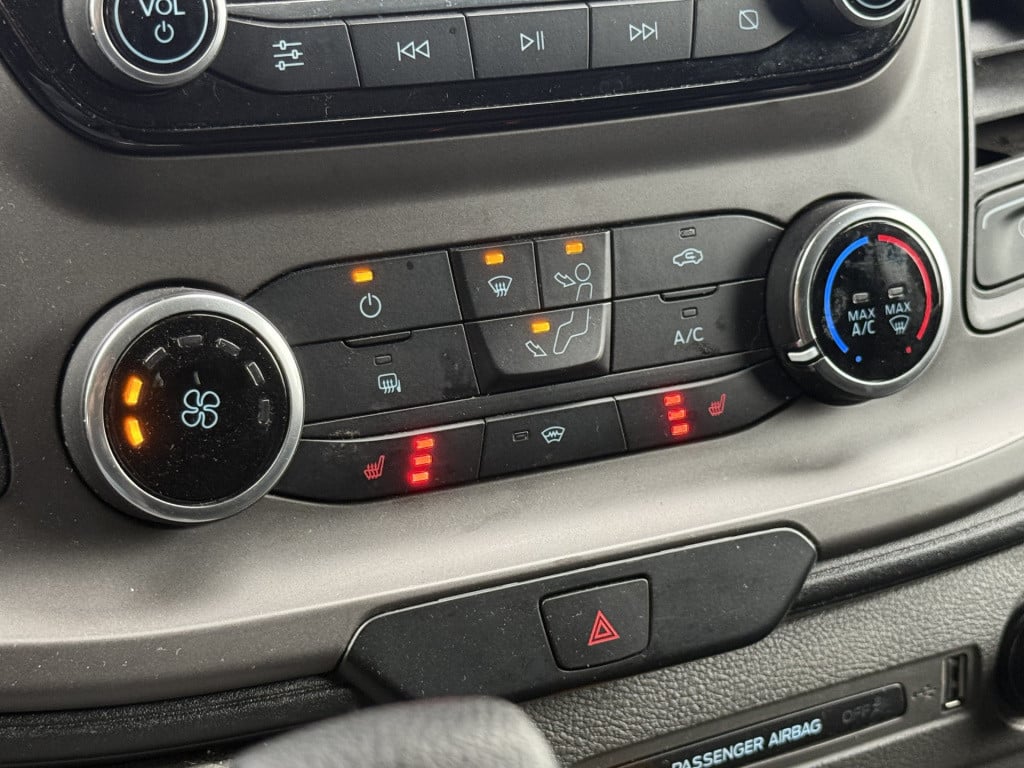 Ford Transit Custom 320 2.0 tdci l2h1 raptor | zb edition | navi | carplay 
