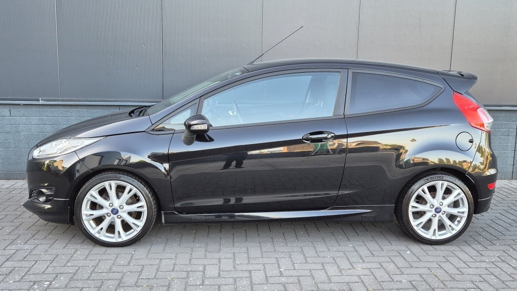 Ford Fiesta 1.0 ecoboost. sport*navi*airco*pdc*lmv*nap*