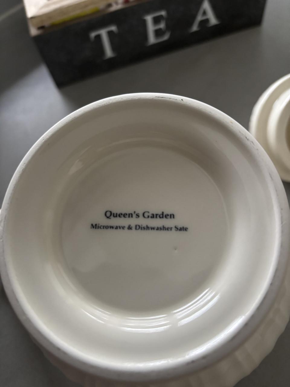 Theepot Queens garden