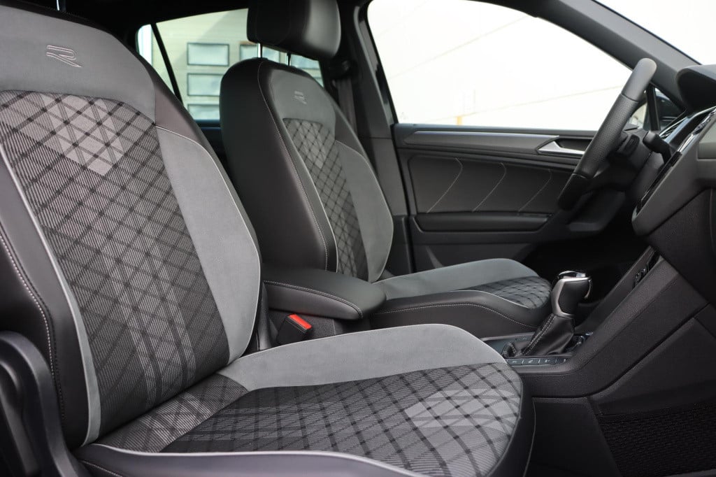 Volkswagen Tiguan 1.4 tsi ehybrid r-line business + 245pk dsg6