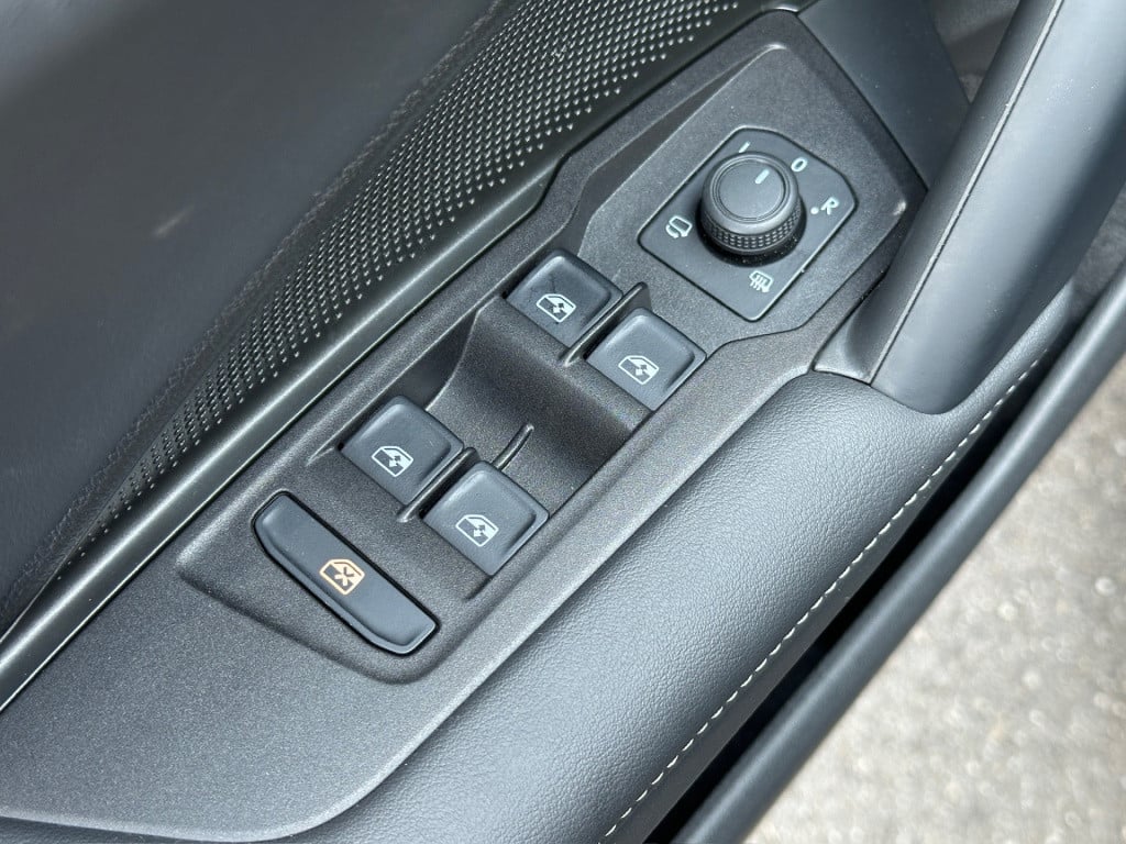 Volkswagen Tiguan 1.5 etsi life | trekhaak | camera | trekhaak | dode hoek 