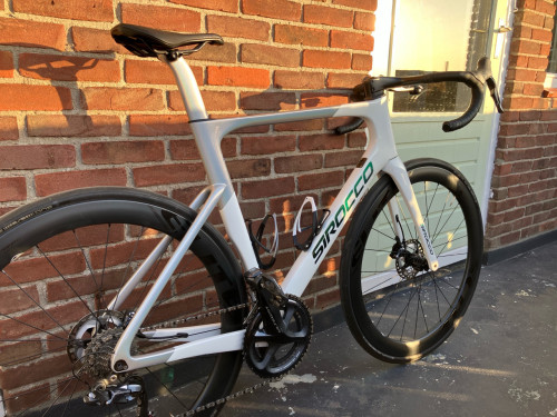 Sirocco Aero Racefiets - Ultegra di2 - carbon velgen en stuur