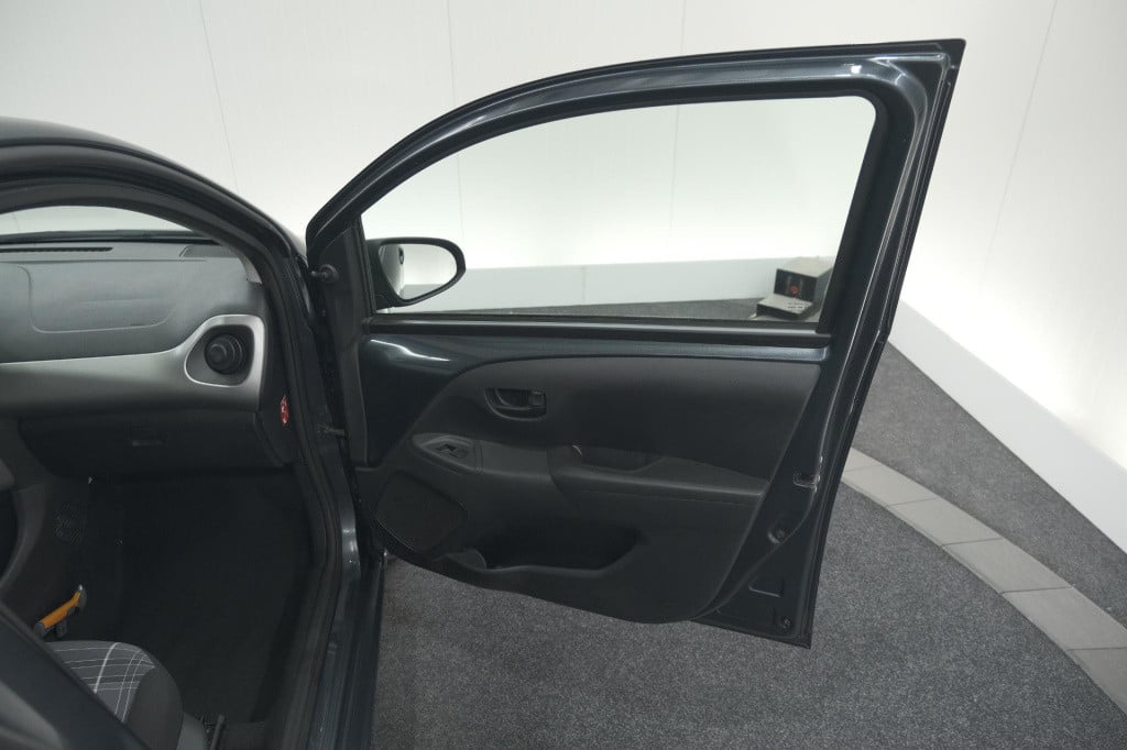 Peugeot 108 1.0 e-vti blue lion | airco | bluetooth | elektrische ramen | 5