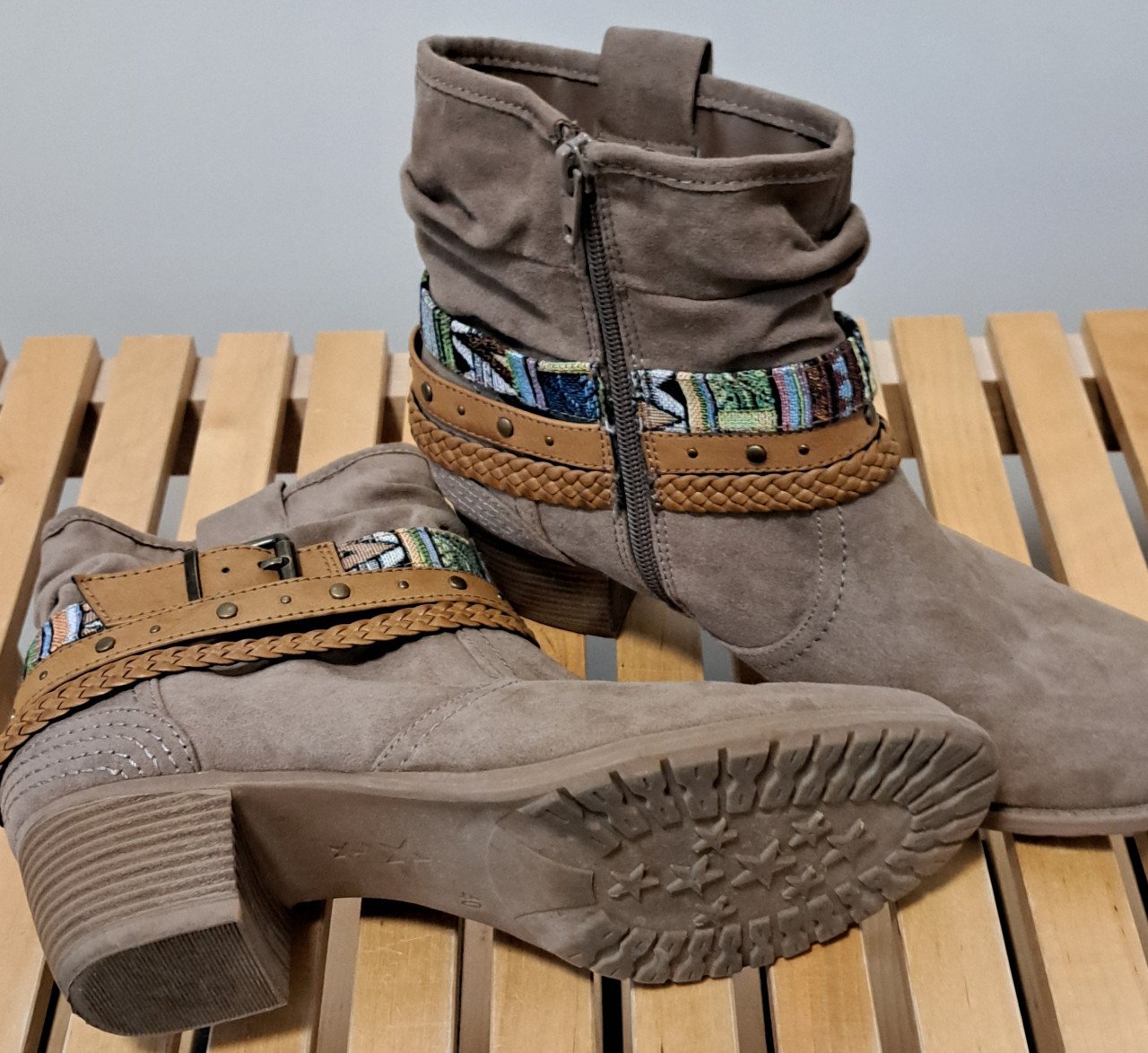 Mooie (z.g.a.n. en nieuwe) schoenen, gypmen, laarzen enz.