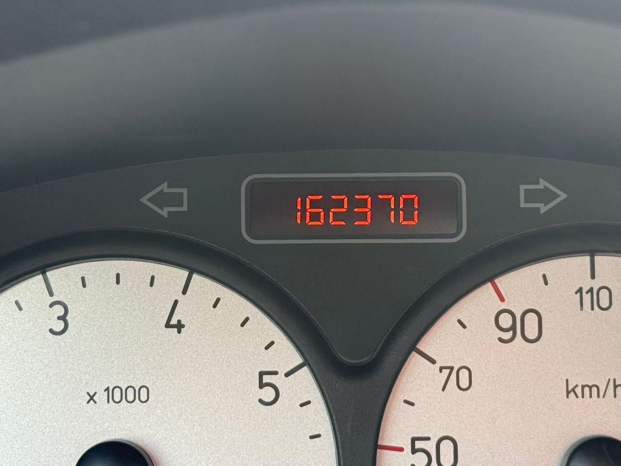 Peugeot 206 bj 2008  1400 euro