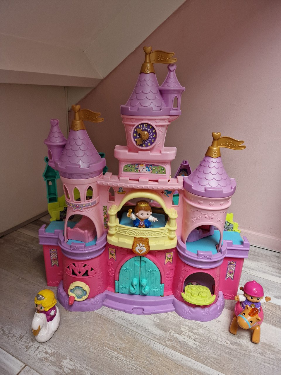 Vtech vrolijke vriendjes kasteel + extra's