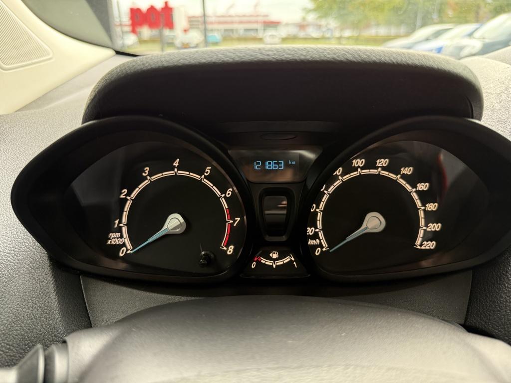 Ford Tourneo Courier 1.0 titanium