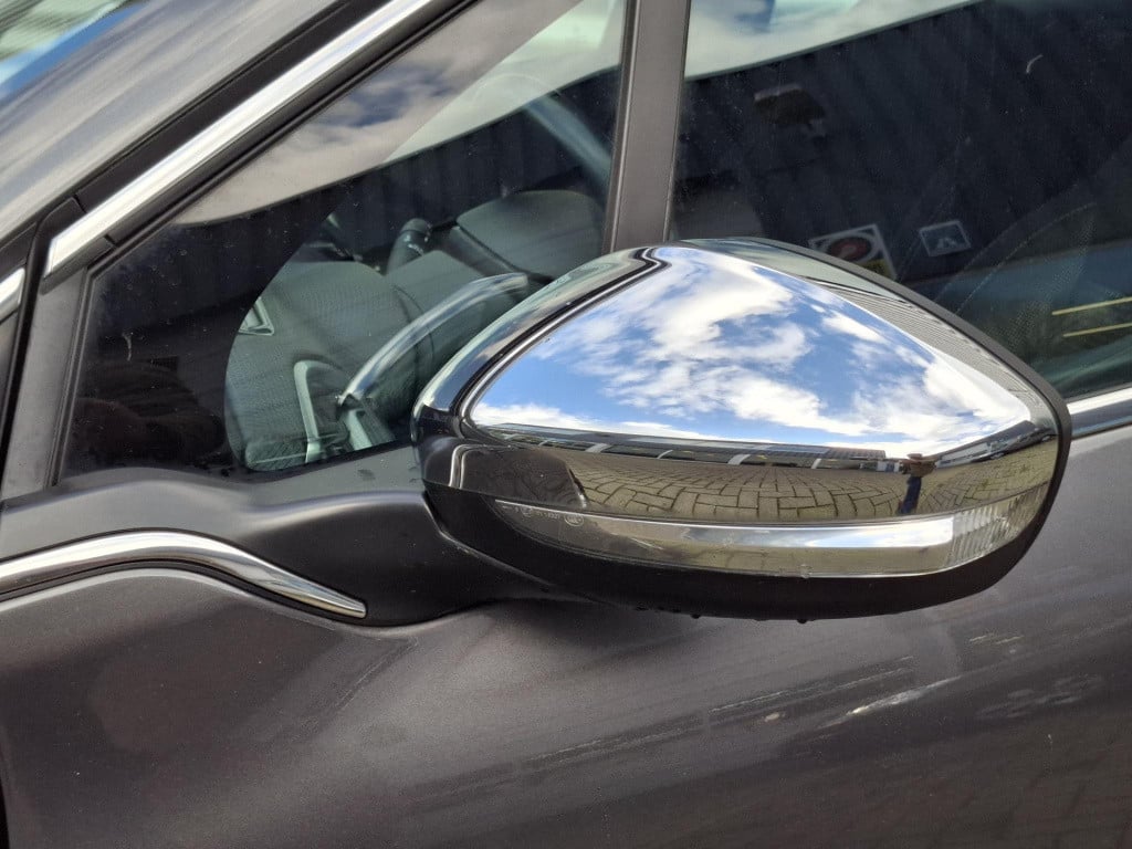 Peugeot 208 1.2 allure nav/clim/lmv/park