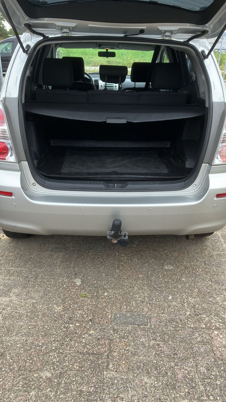 Toyota corolla verso 1.6 vwti 134000km