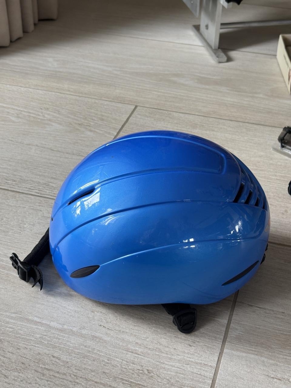 Salamons klapschaats compleet met schaatshelm en slijpblok
