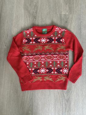 Kersttrui maat 116-122.