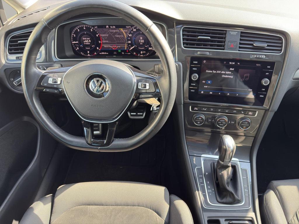 Volkswagen Golf 1.5 tsi highline business r pano | stoel/stuur verwarming |