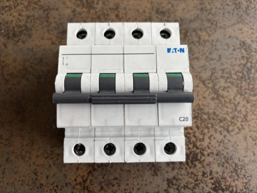 EATON Installatieautomaat DIN-rail C20  3-FASE 4-polig 400 VOLT