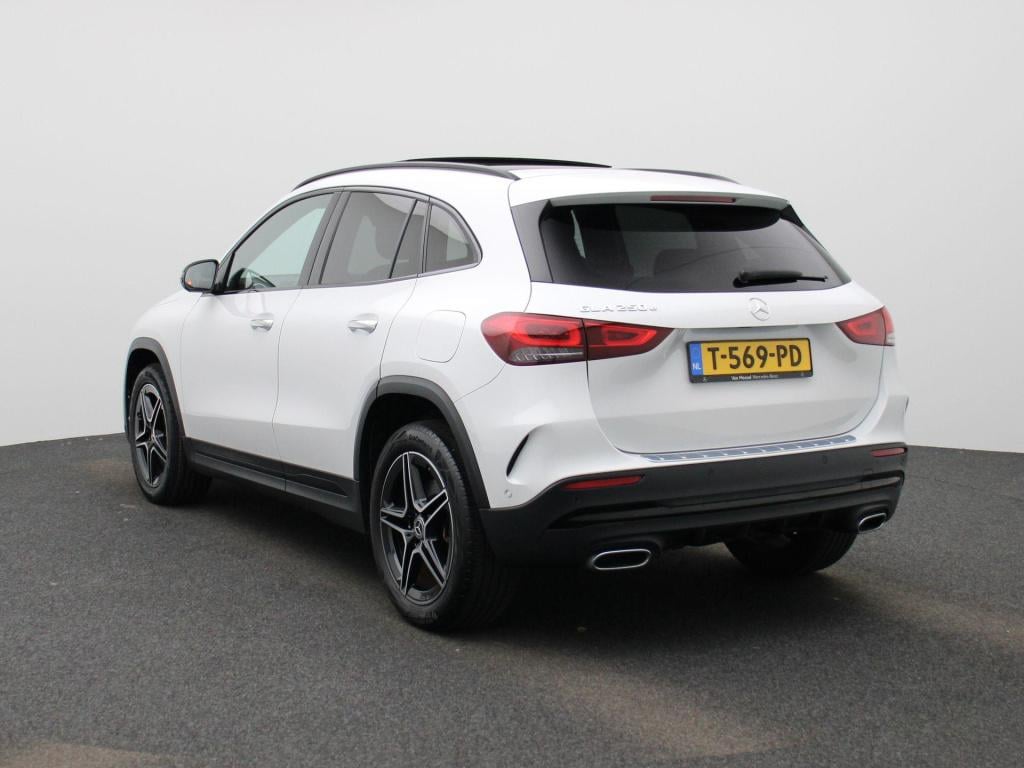 Mercedes-Benz Gla-klasse 250 e amg line premium plus | automaat | panorama 