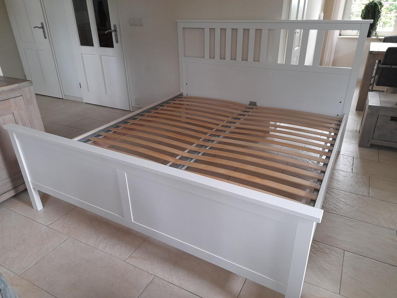 2 persoons bed 180 X 200 (in goede staat )