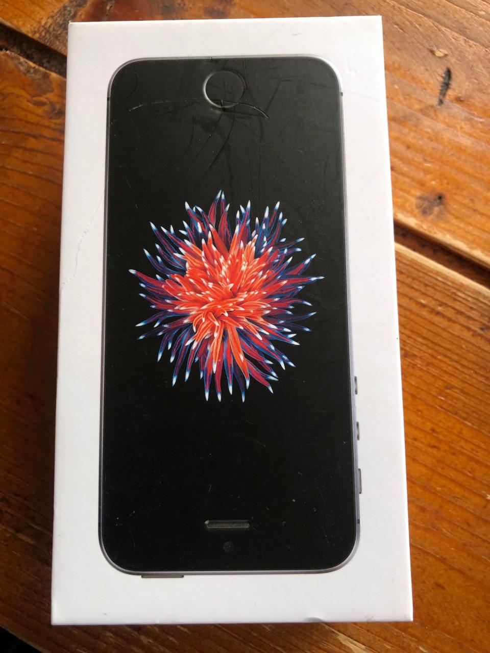 IPhone SE 2016