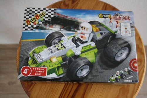 Te koop bouwpakket Groene raceauto