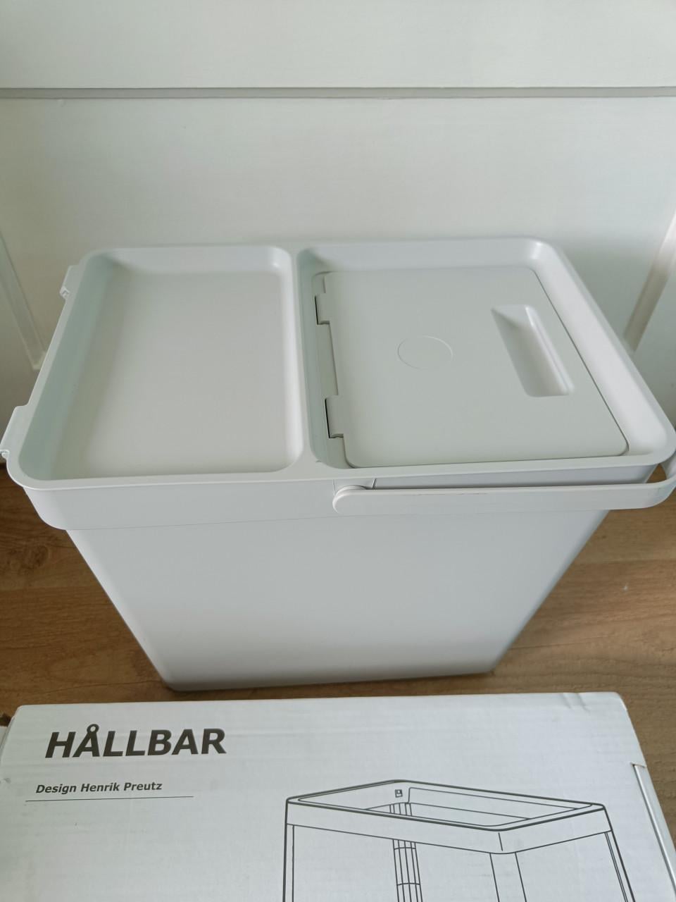 Ikea hallbar prullenbak en uittrekbaarframe