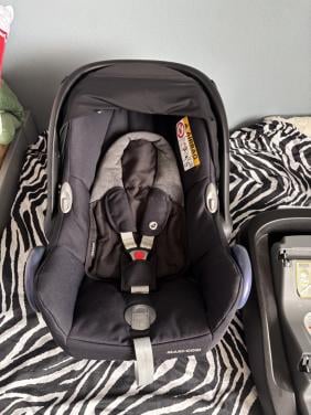 Maxi-cosi cabriofix met base