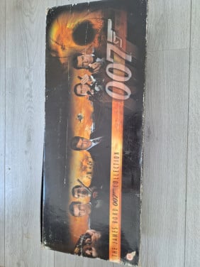 Video box james bond 007 18 Videobanden