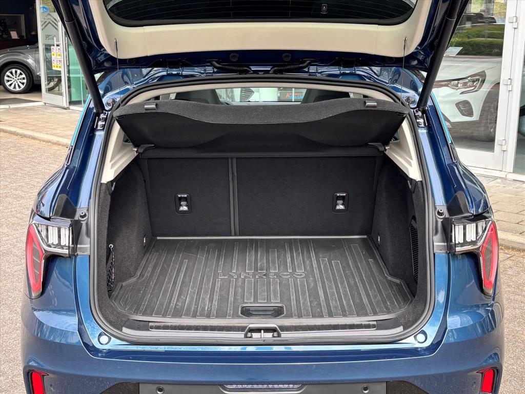 Lynk & Co 01 1.5td 261pk phev 7dcth|navi| schuifdak| 360gr camera|carplay| 