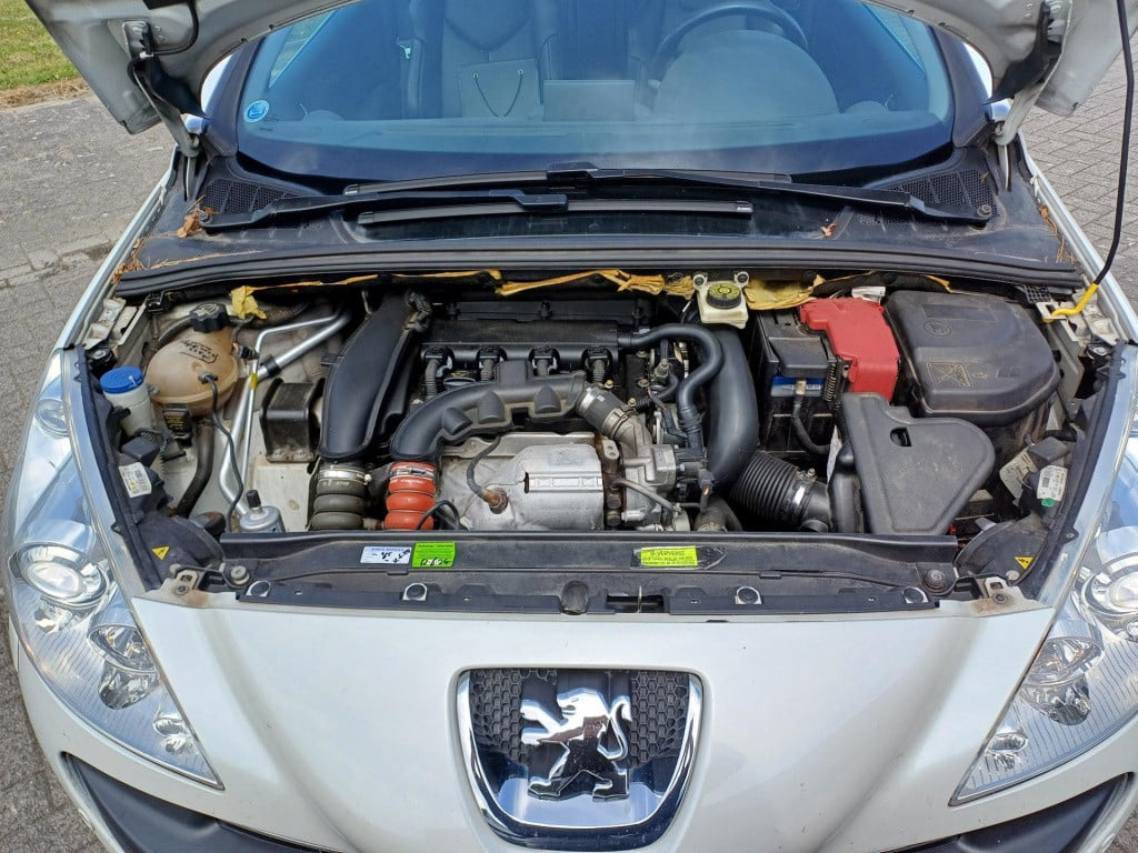 Peugeot 308 cc 1.6 thp feline cabrio coupe