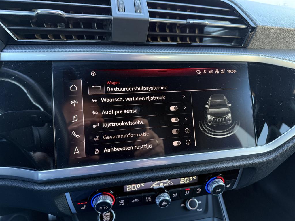 Audi Q3 45 tfsi ehybrid 245pk s edition | leder | black pakket