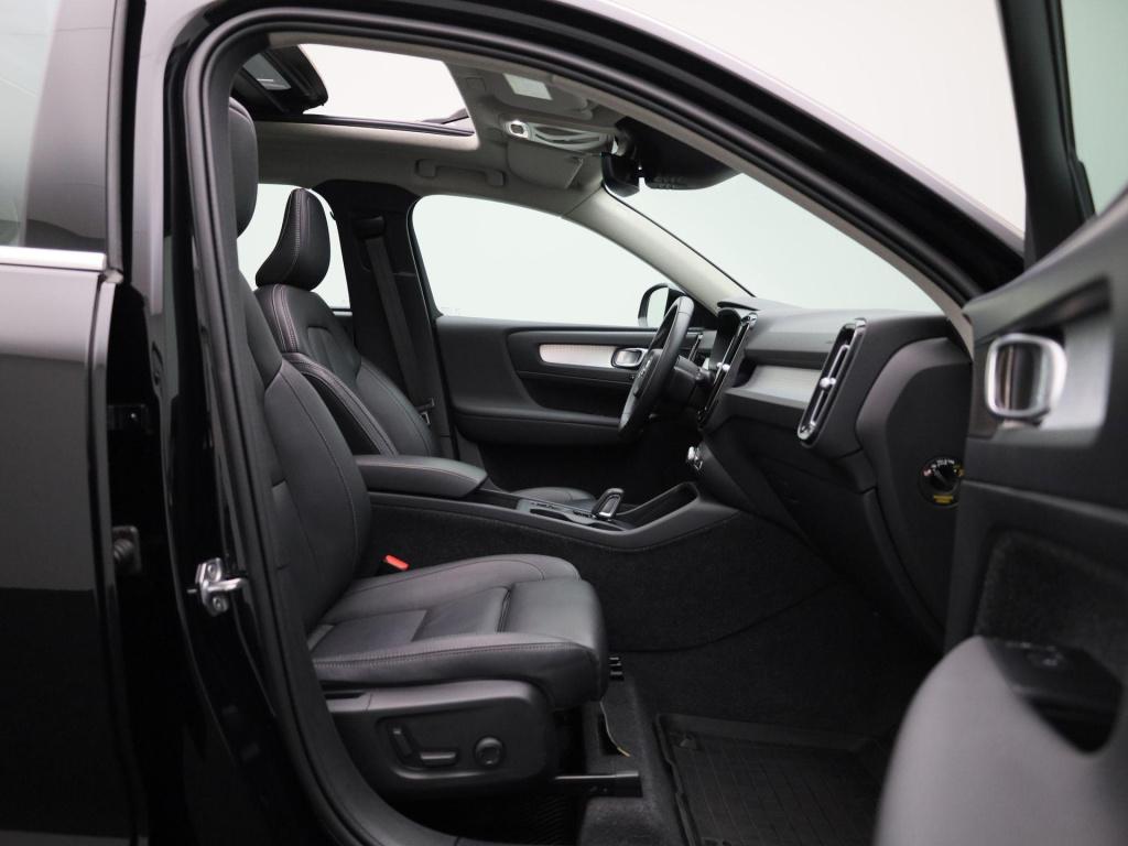 Volvo XC40 1.5 t4 recharge inscription expression | automaat | leder |  pan