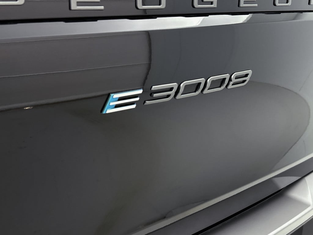 Peugeot E-3008 allure avantage 73 kwh