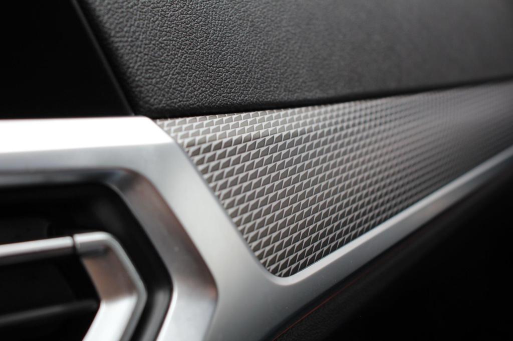 BMW 3-serie touring 330i m-sport - leder - 360 camera - head up - led - vir