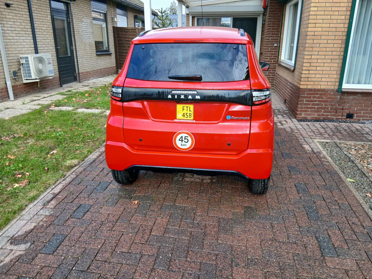 Brommobiel AIXAM e-Crossover (100% Elektrisch)