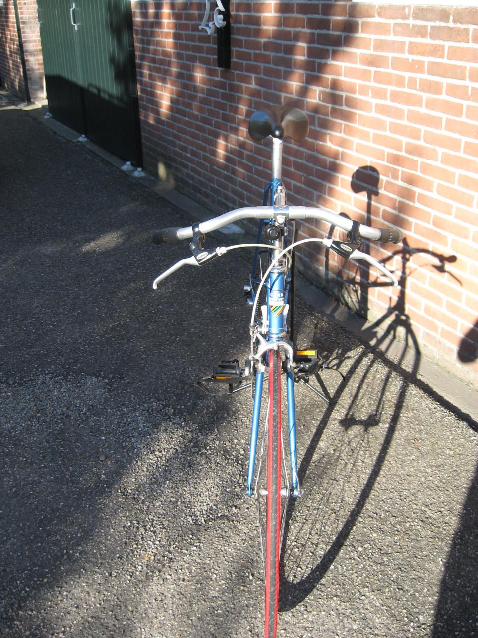 """MOOIE UNIEKE DAMES CERA RACEFIETS""