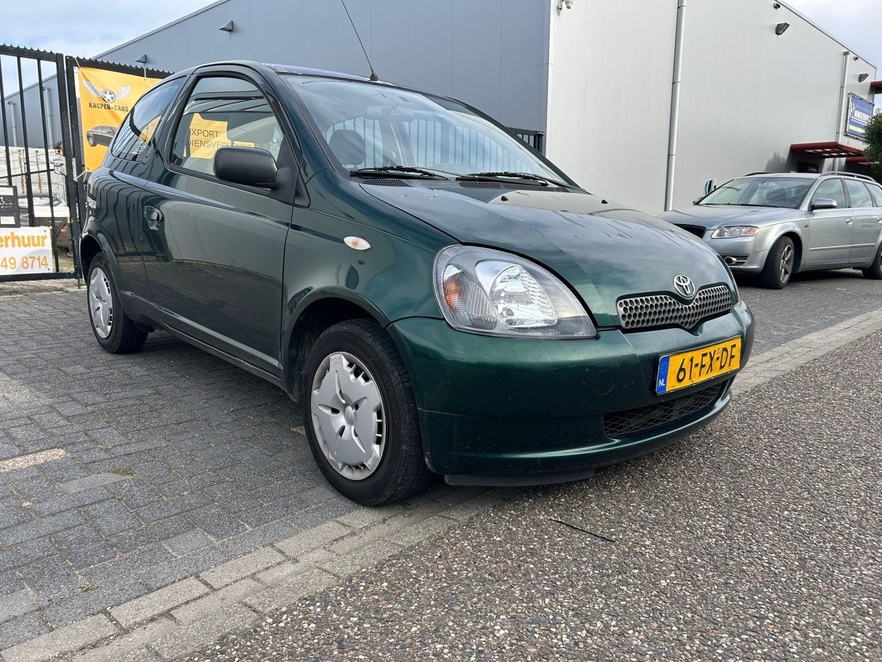 Toyota Yaris 1.3-16V VVT-i Luna VOOR DE SNELLE BESLISSER!