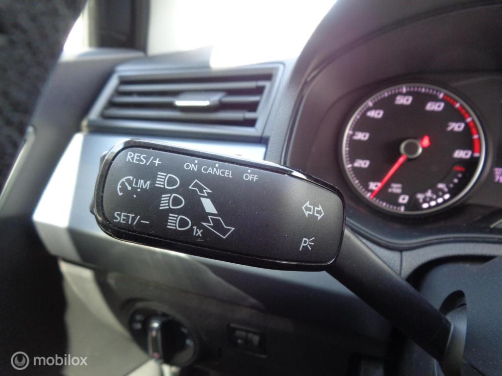 Seat Arona 1.0 tsi style business/airco/ecc/lm velgen/1st eig/pdc/navi/carp