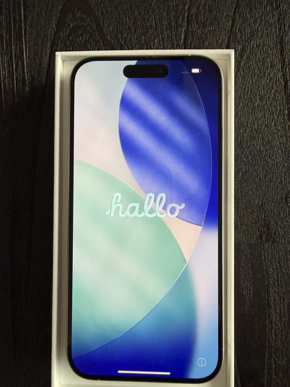 Apple iPhone 15 Pro wit 128GB