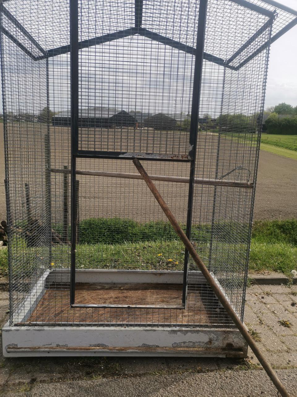 Volière /grote (vogel) kooi