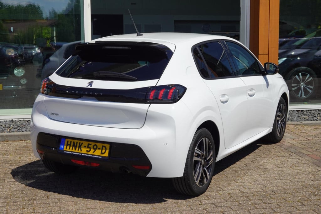 Peugeot 208 1.2 puretech 100 allure