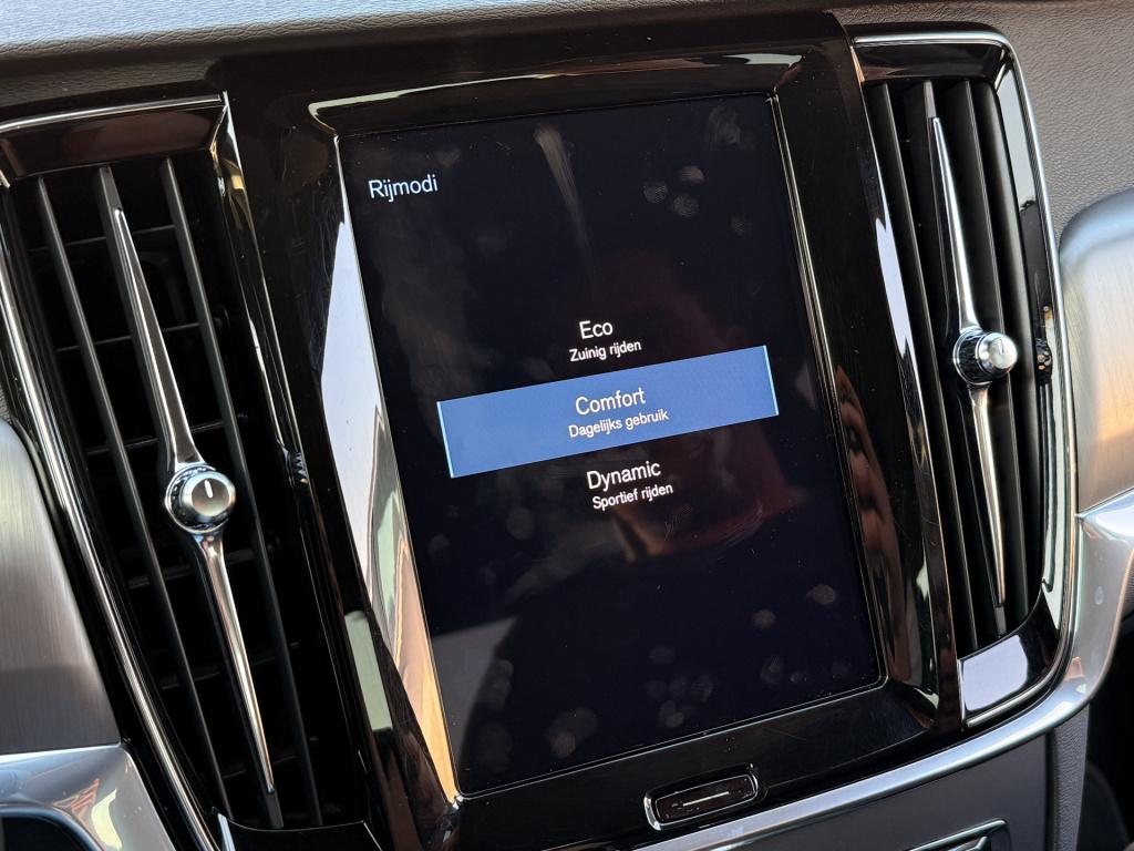 Volvo S90 2.0 t4 momentum | leder | parkeersensor | acc | apple carplay | b
